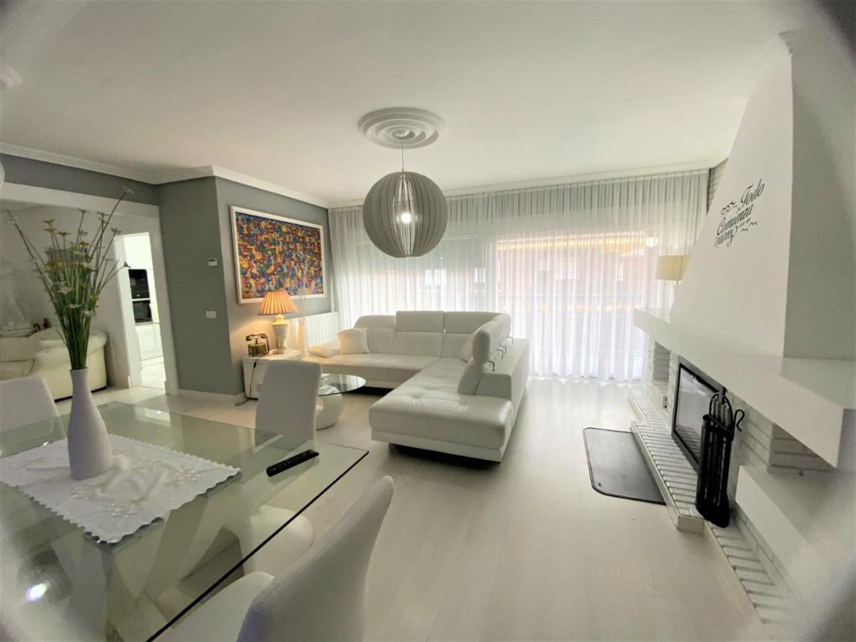 Atico Lujo Llanes Apartman Kültér fotó